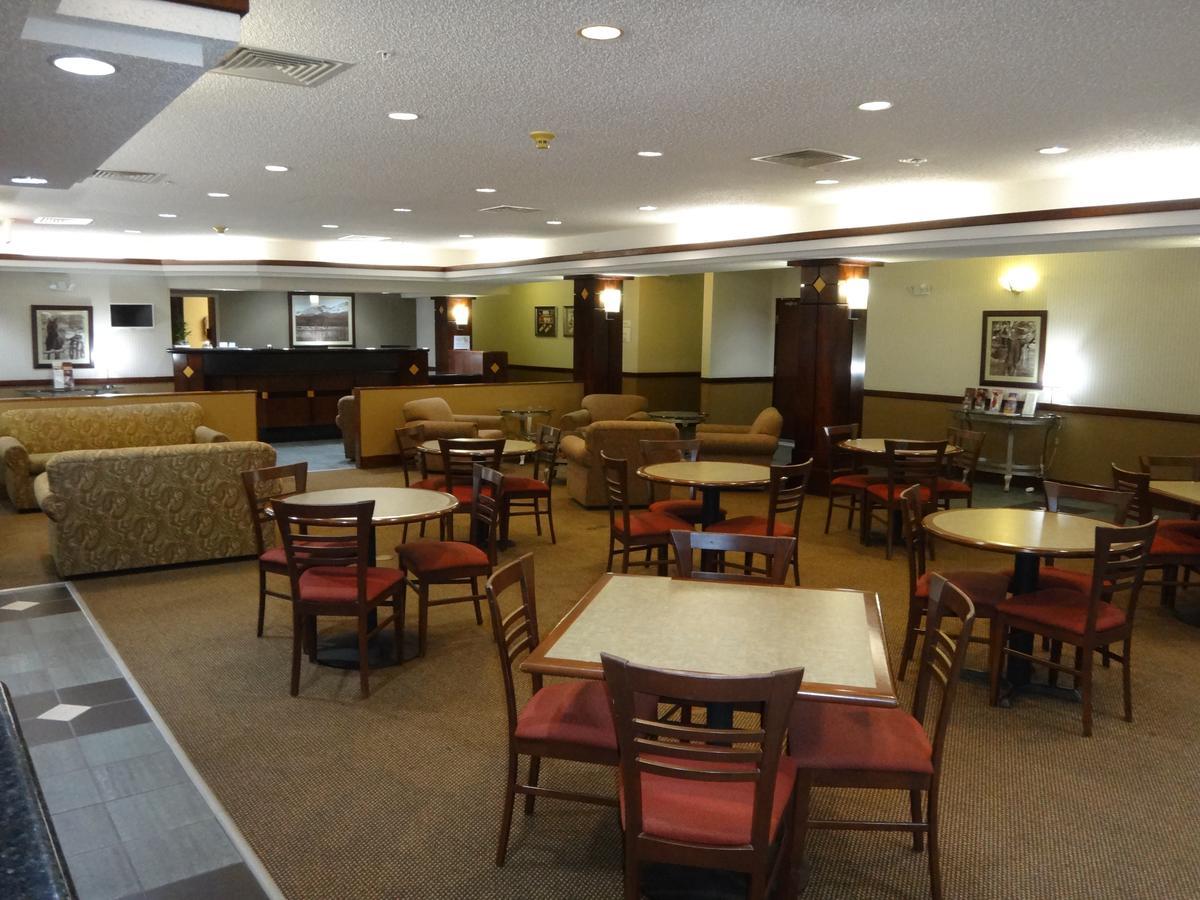Windsor Inn & Suites Dodge City Kültér fotó