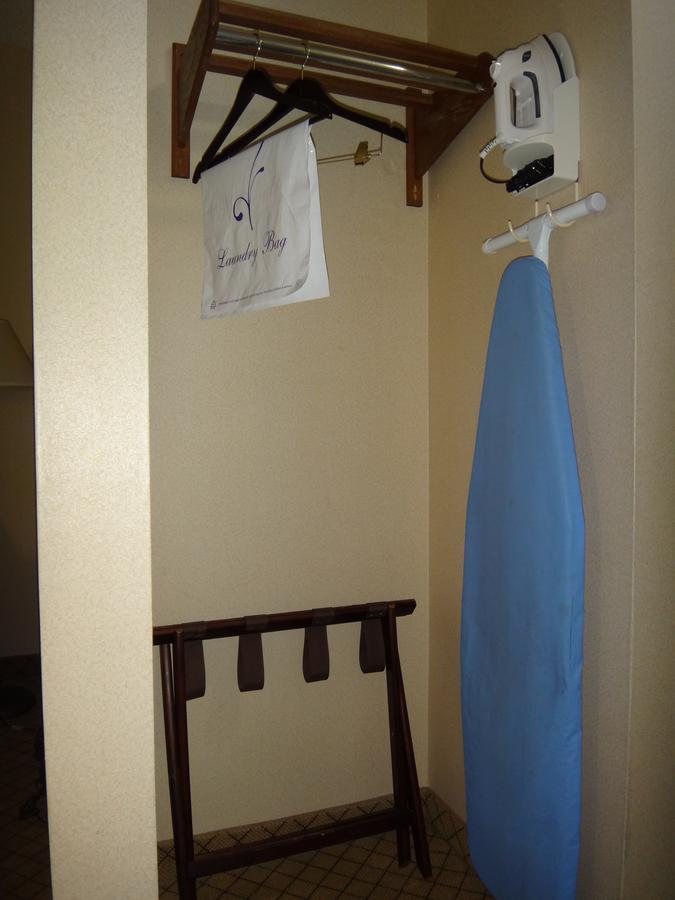Windsor Inn & Suites Dodge City Kültér fotó