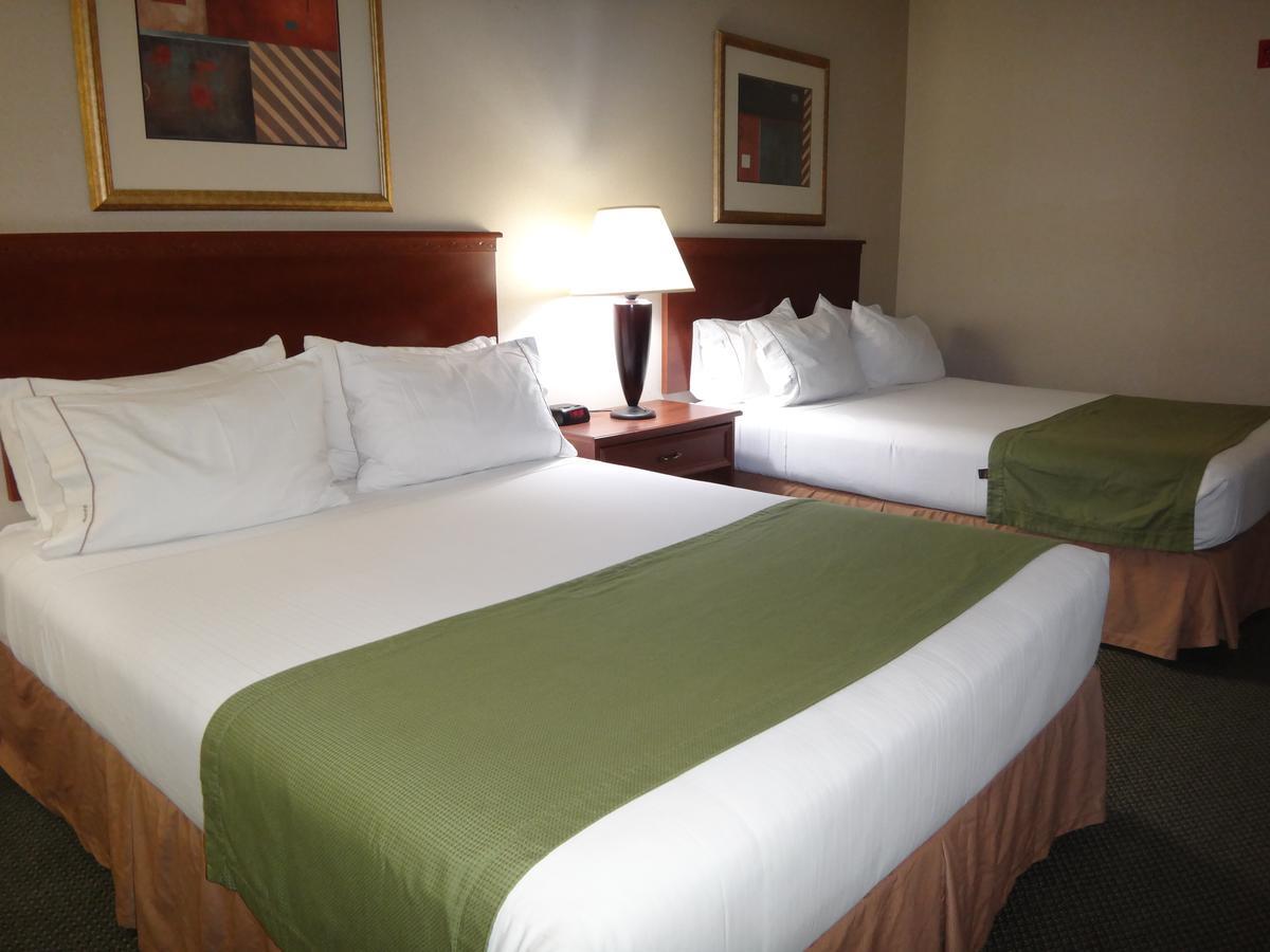 Windsor Inn & Suites Dodge City Kültér fotó