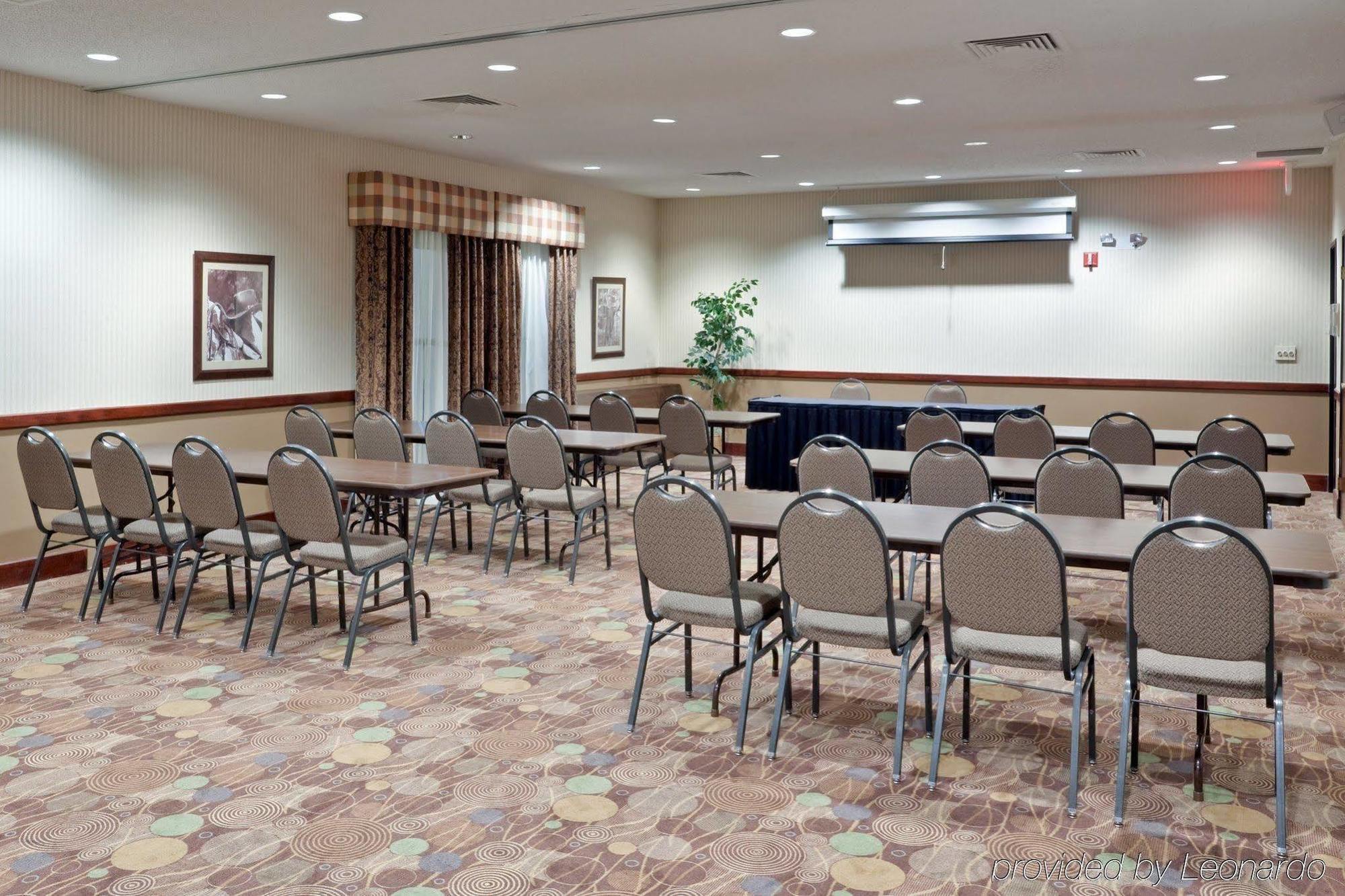 Windsor Inn & Suites Dodge City Kültér fotó